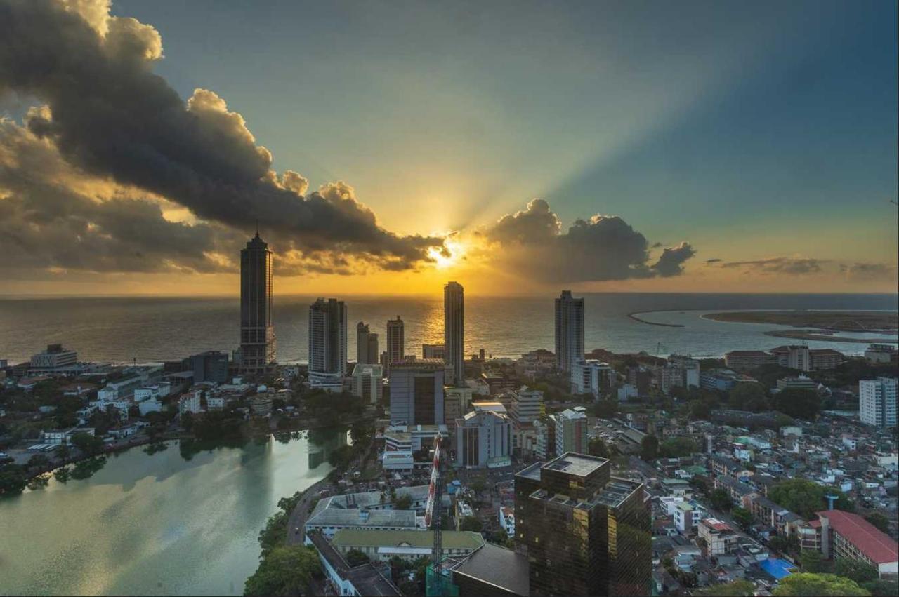 Luxury Sky Apartment โคลอมโบ ภายนอก รูปภาพ
